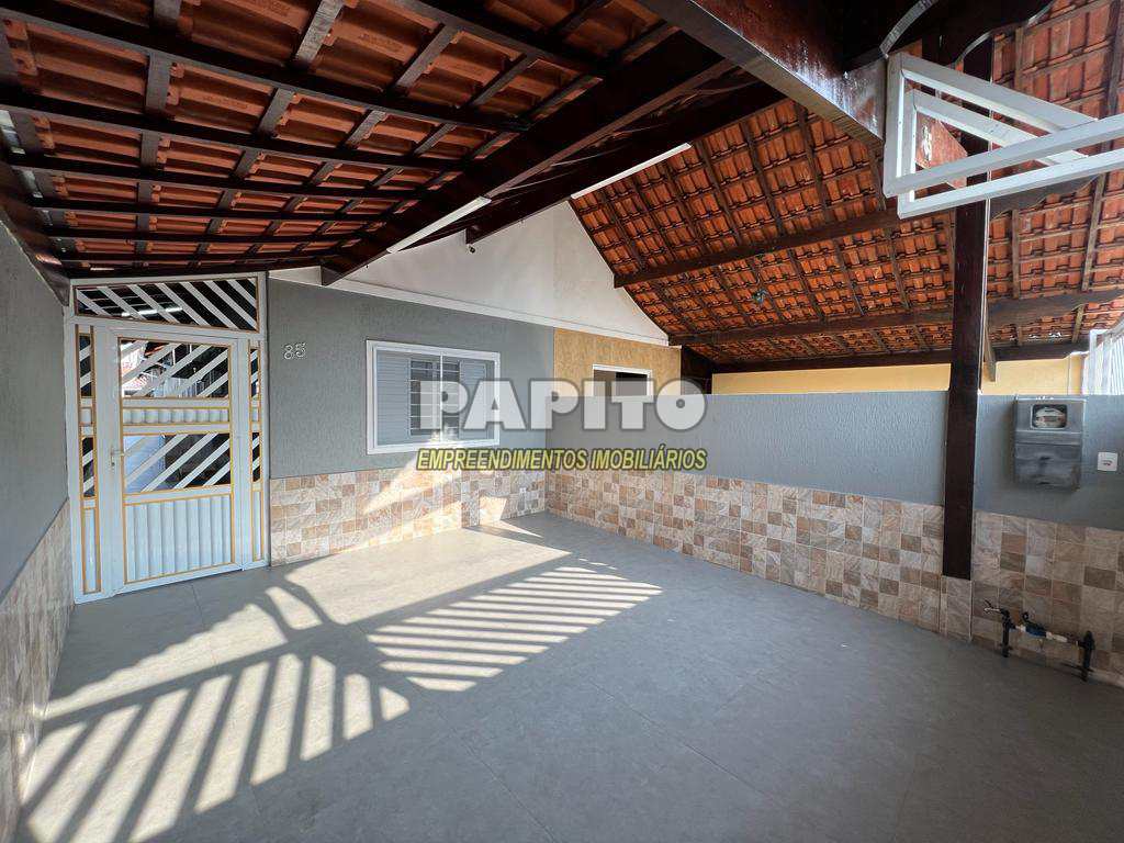 Casa em Praia Grande, no bairro Guilhermina