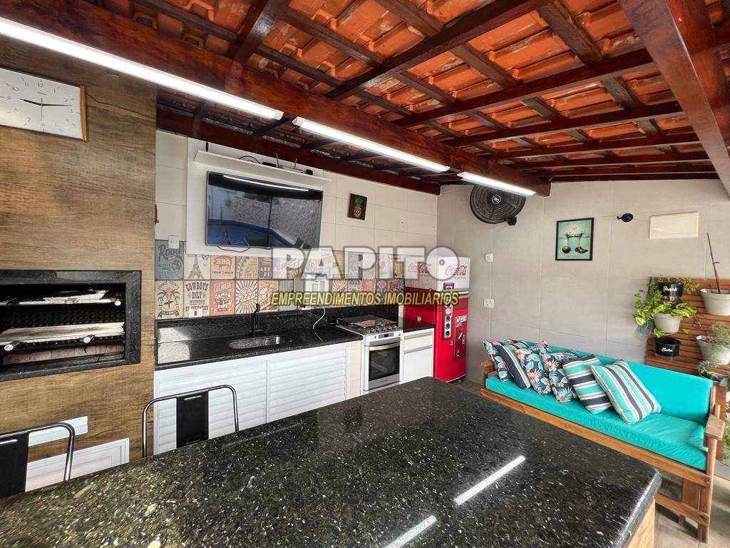 Casa em Praia Grande, no bairro Guilhermina