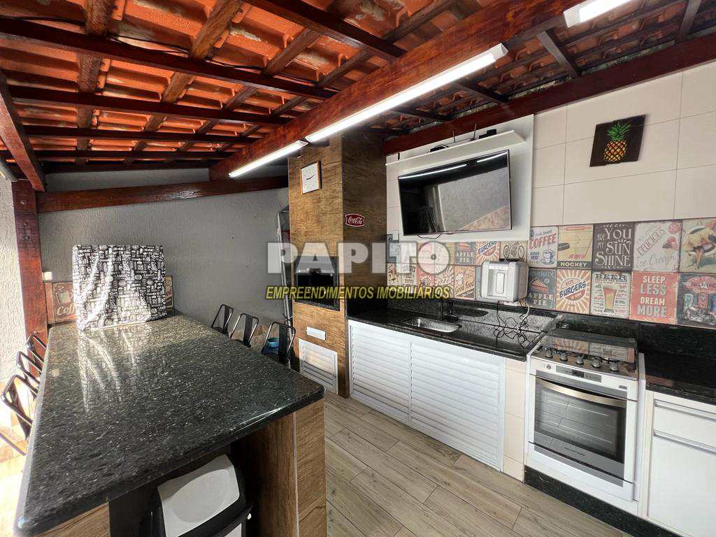 Casa em Praia Grande, no bairro Guilhermina