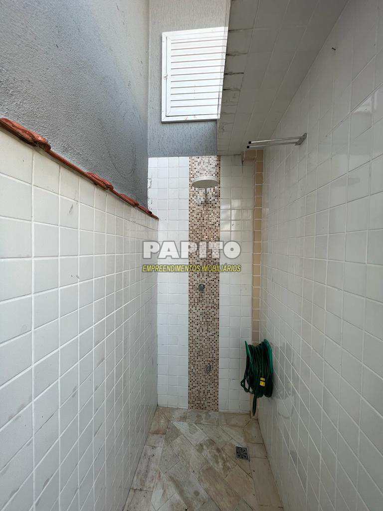 Casa em Praia Grande, no bairro Guilhermina