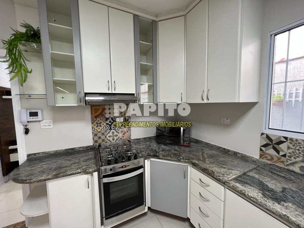 Casa em Praia Grande, no bairro Guilhermina