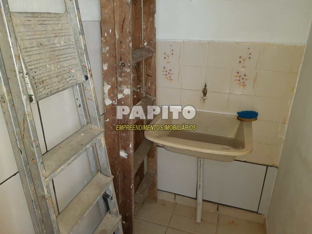 Casa em Praia Grande, no bairro Real