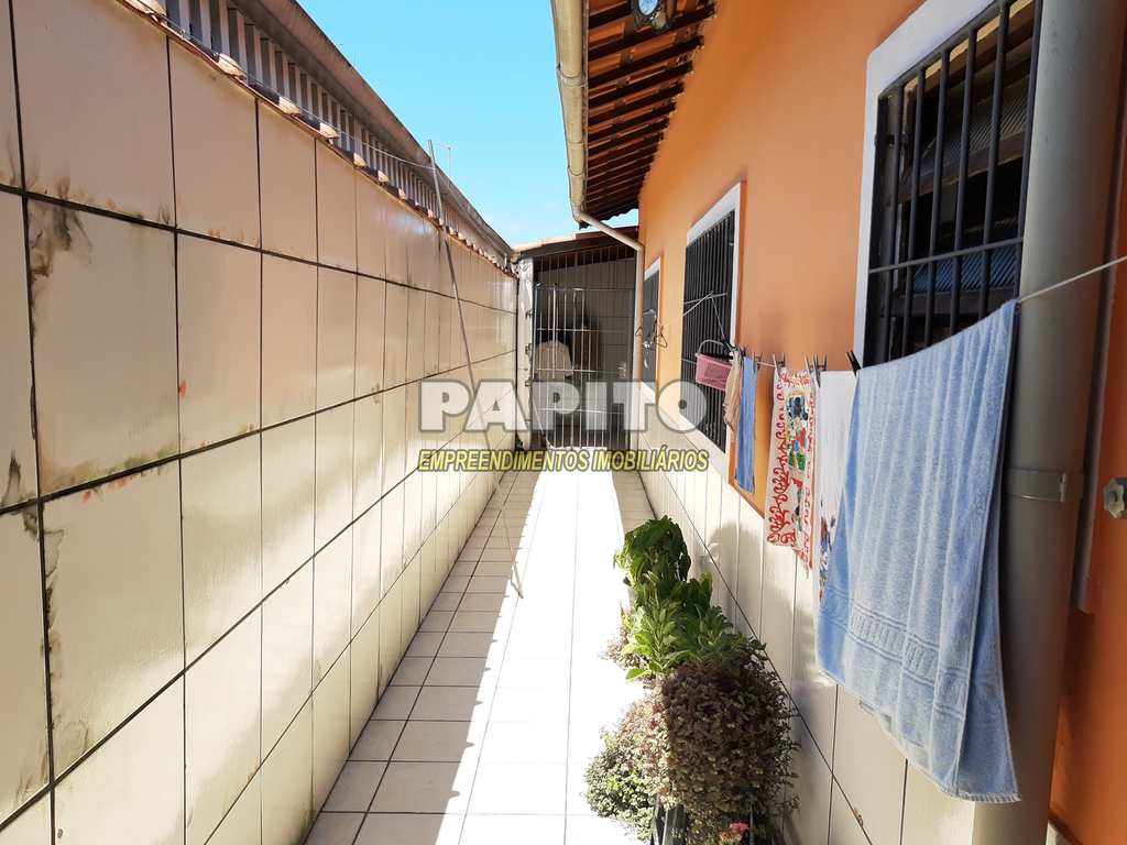 Casa em Praia Grande, no bairro Real