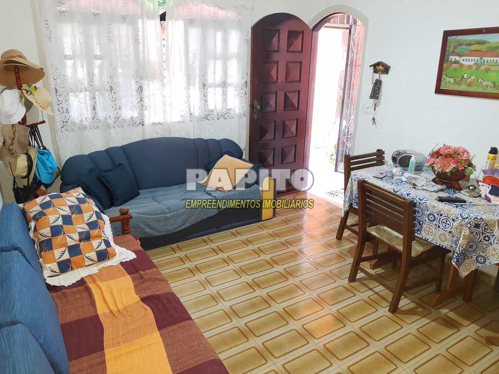 Casa em Praia Grande, no bairro Real