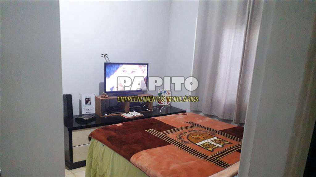 Casa em Praia Grande, no bairro Maracanã