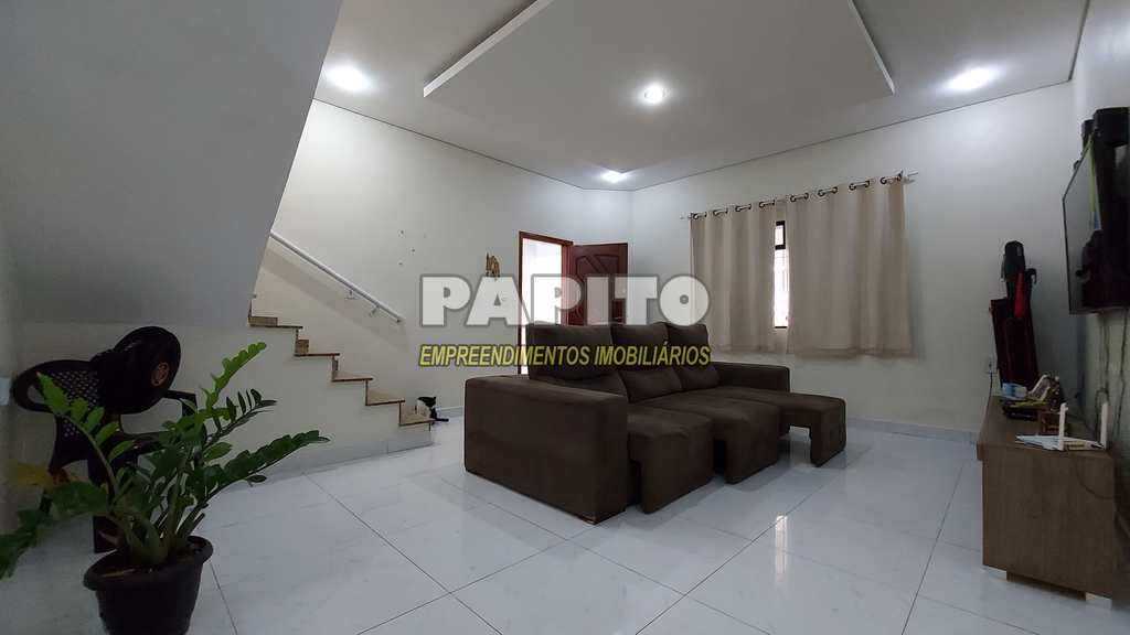 Casa em Praia Grande, no bairro Nova Mirim