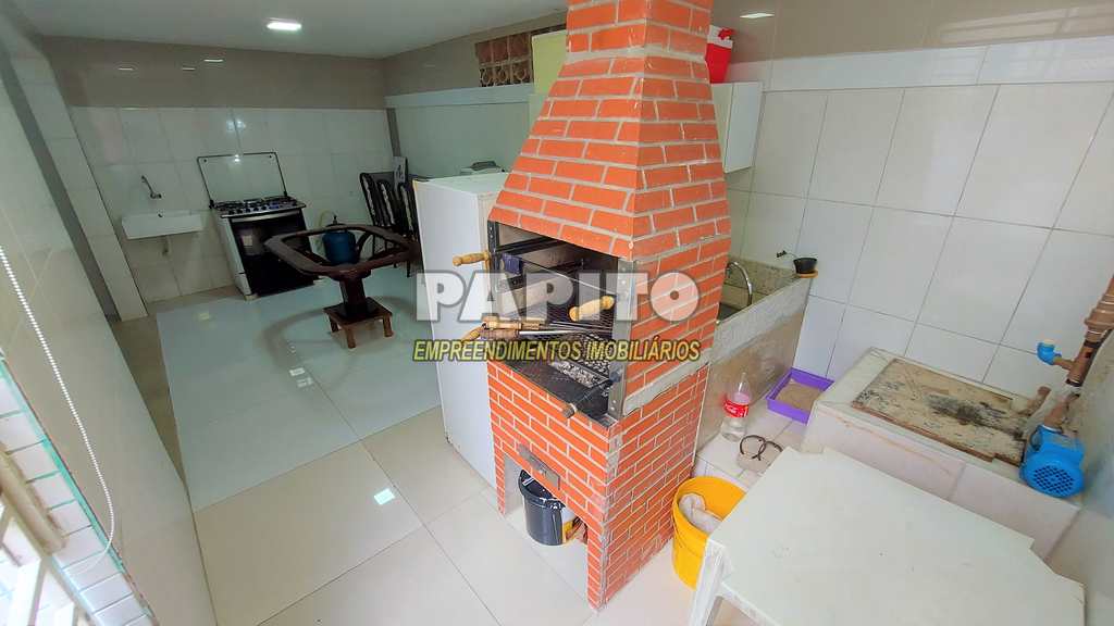 Casa em Praia Grande, no bairro Nova Mirim
