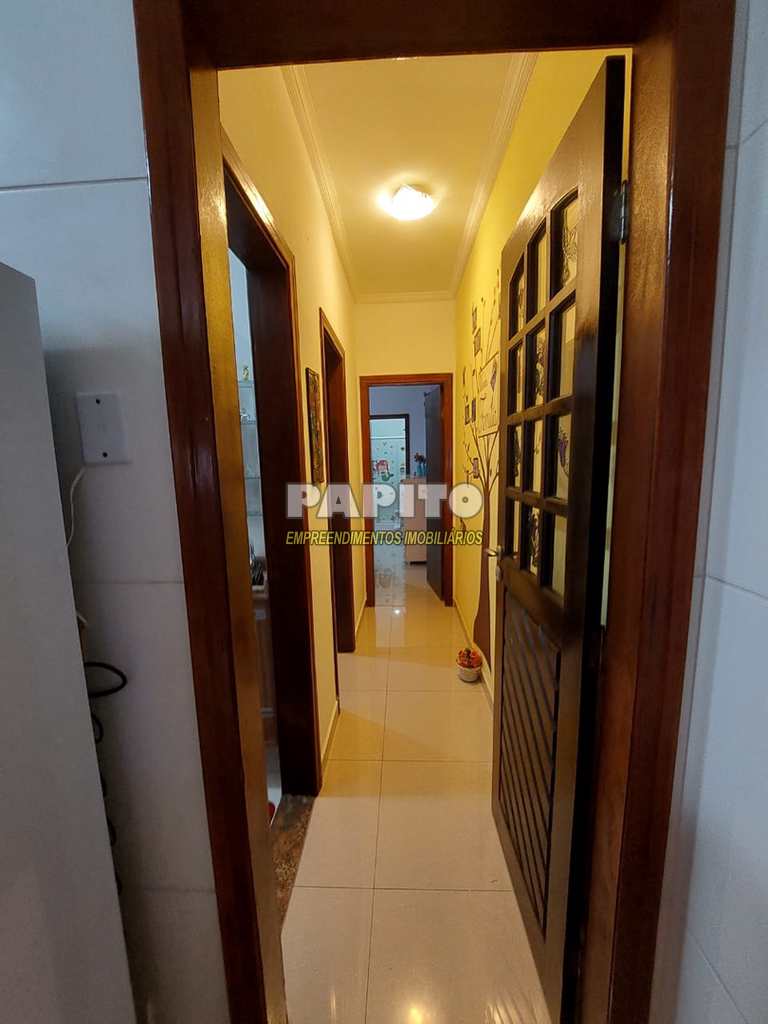 Casa em Praia Grande, no bairro Caiçara