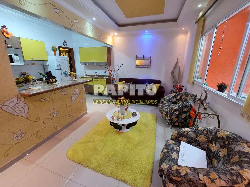 Casa em Praia Grande, no bairro Caiçara