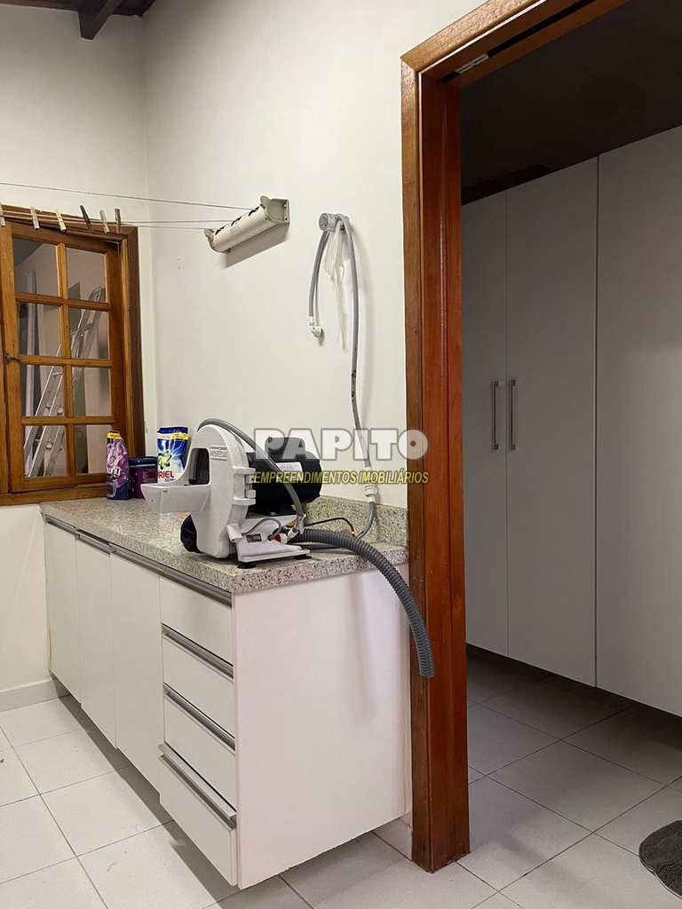 Casa em Praia Grande, no bairro Canto do Forte