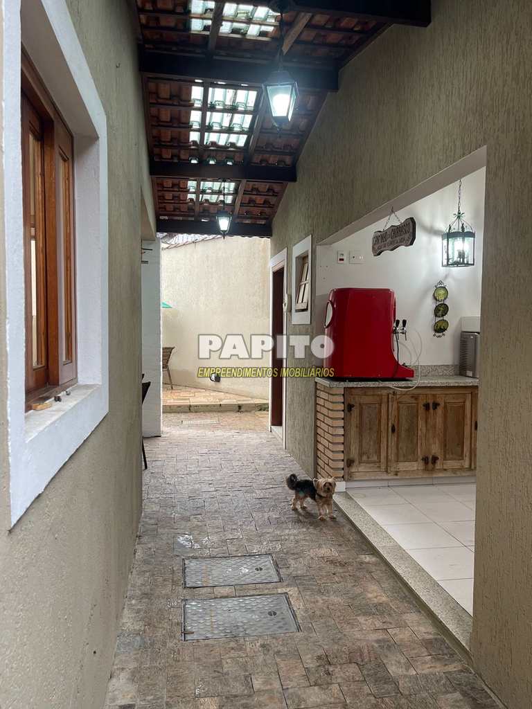 Casa em Praia Grande, no bairro Canto do Forte