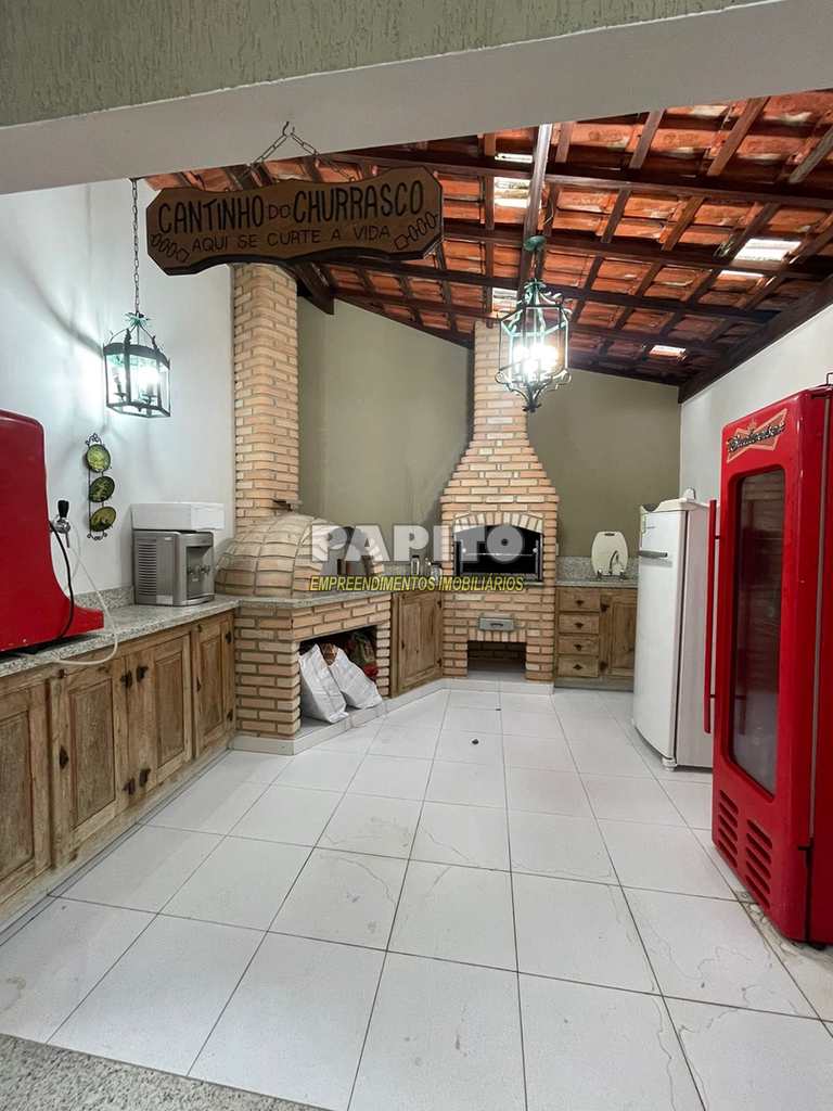 Casa em Praia Grande, no bairro Canto do Forte