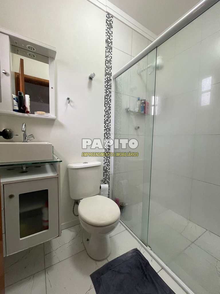 Casa em Praia Grande, no bairro Canto do Forte