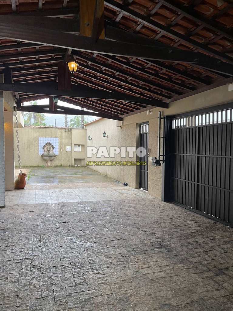 Casa em Praia Grande, no bairro Canto do Forte