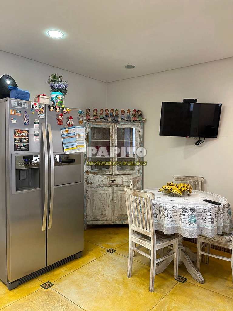 Casa em Praia Grande, no bairro Canto do Forte