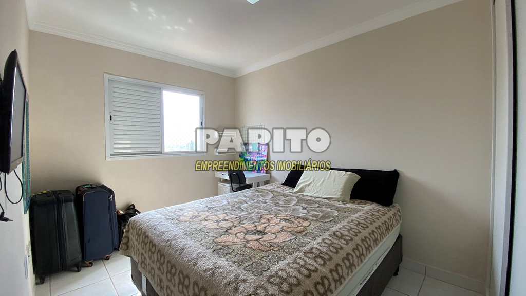 Apartamento em Praia Grande, no bairro Caiçara