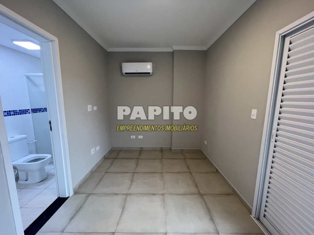 Apartamento em Praia Grande, no bairro Canto do Forte
