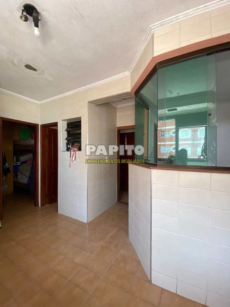 Apartamento em Praia Grande, no bairro Tupi