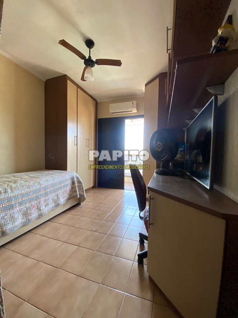 Apartamento em Praia Grande, no bairro Tupi