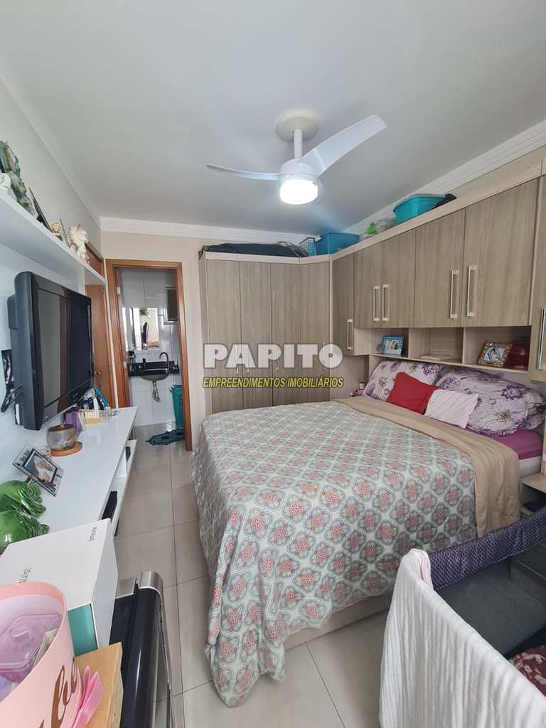 Apartamento em Praia Grande, no bairro Caiçara