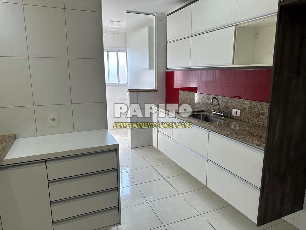 Apartamento em Praia Grande, no bairro Tupi