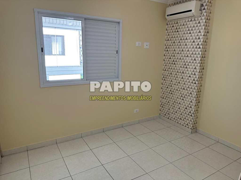 Apartamento em Praia Grande, no bairro Tupi