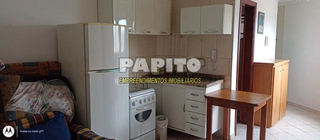 Kitnet em Praia Grande, no bairro Tupi