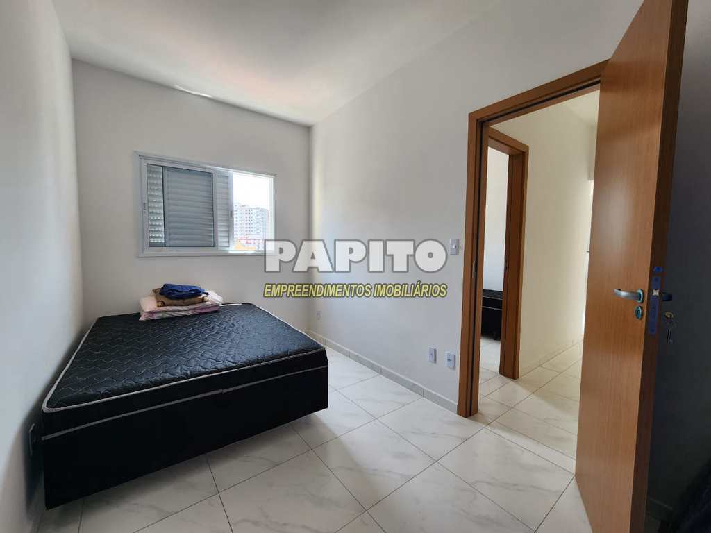 Apartamento em Praia Grande, no bairro Caiçara