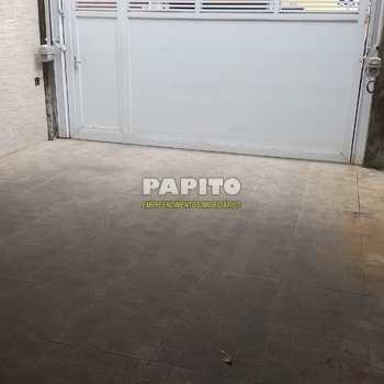 Casa em Praia Grande, bairro Ocian