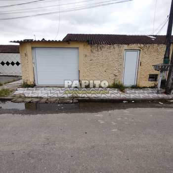Casa em Praia Grande, bairro Nova Mirim