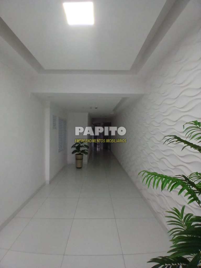 Apartamento em Praia Grande, no bairro Caiçara