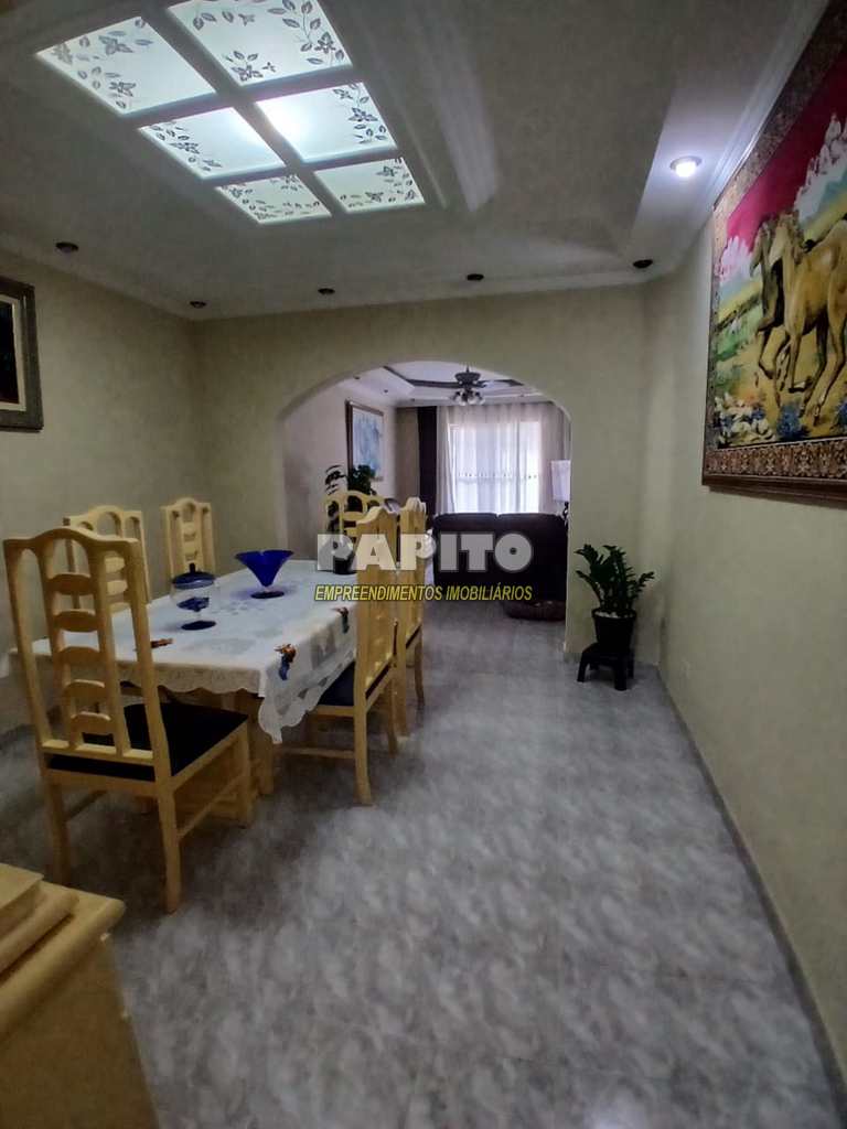 Apartamento em Praia Grande, no bairro Tupi