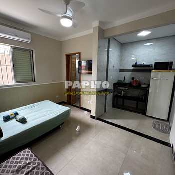 Kitnet em Praia Grande, bairro Ocian