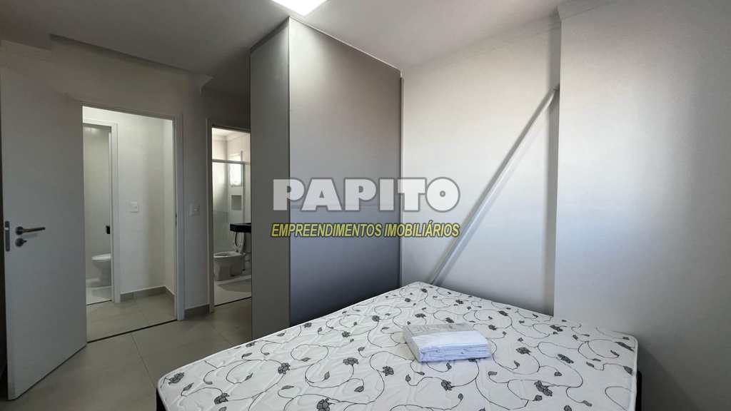 Apartamento em Praia Grande, no bairro Tupi
