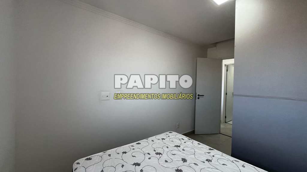 Apartamento em Praia Grande, no bairro Tupi