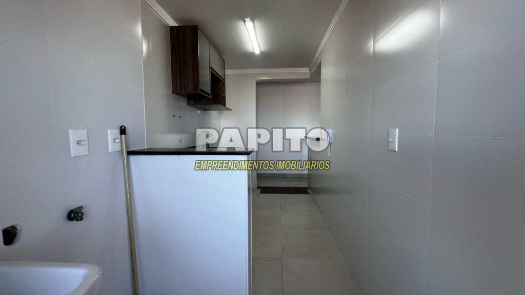 Apartamento em Praia Grande, no bairro Tupi