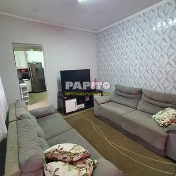 Casa em Praia Grande, bairro Balneário Maracanã