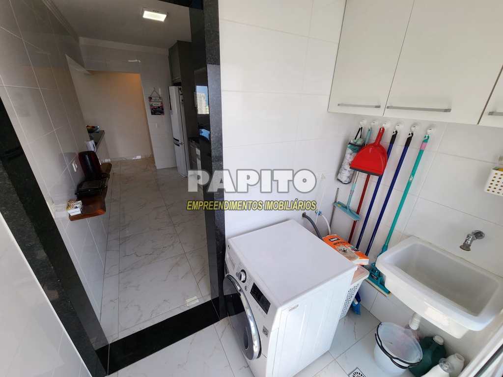 Apartamento em Praia Grande, no bairro Caiçara