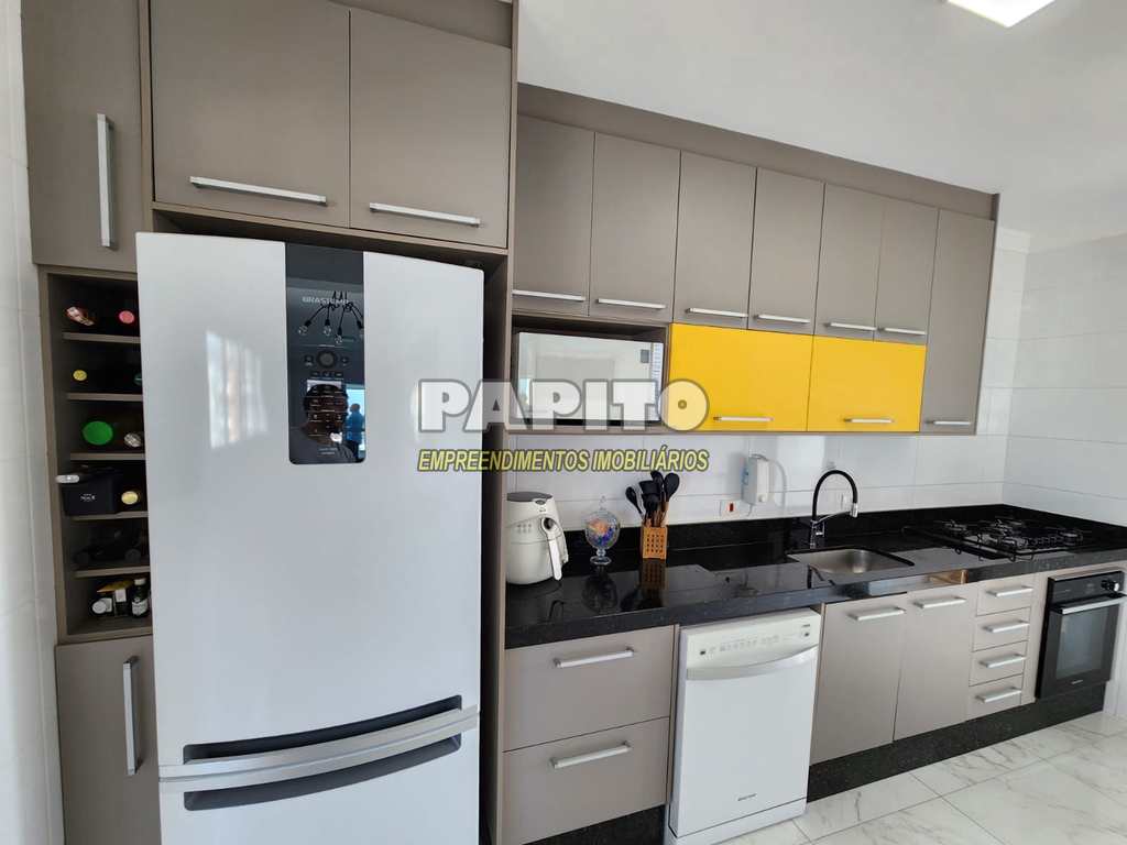 Apartamento em Praia Grande, no bairro Caiçara