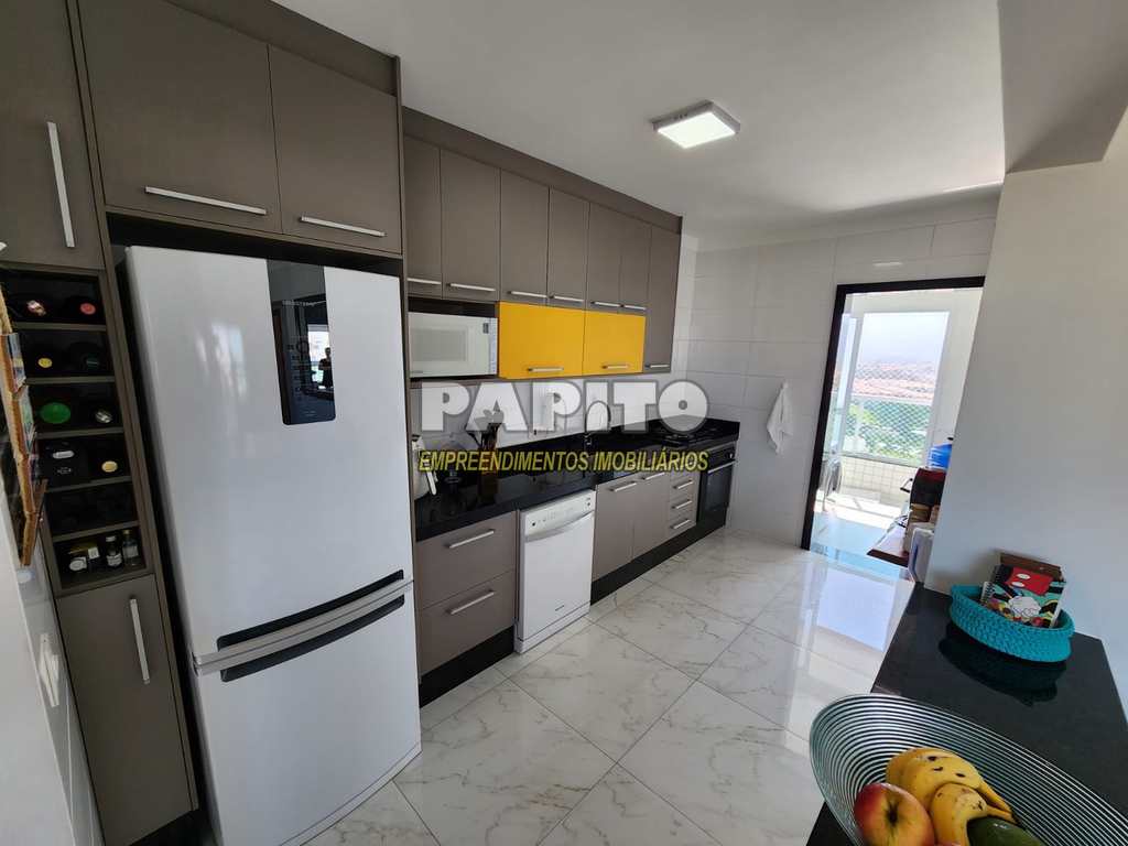 Apartamento em Praia Grande, no bairro Caiçara