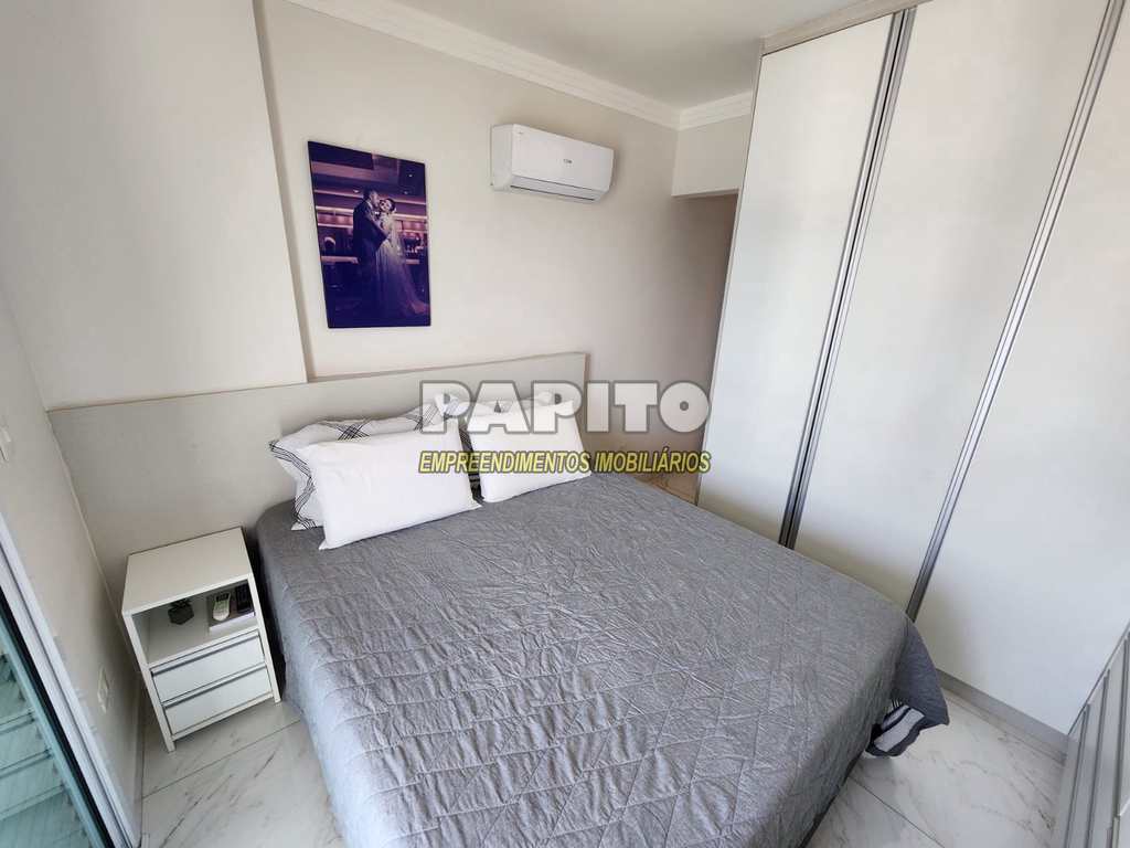 Apartamento em Praia Grande, no bairro Caiçara