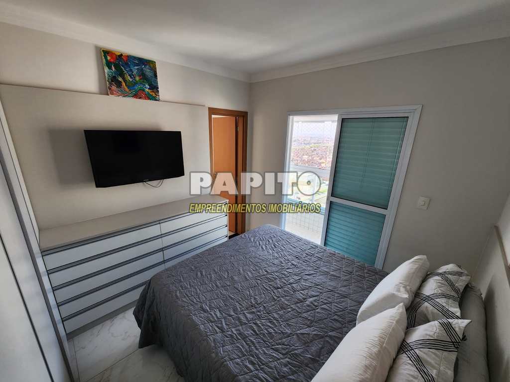 Apartamento em Praia Grande, no bairro Caiçara