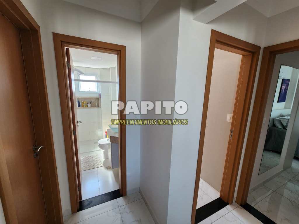 Apartamento em Praia Grande, no bairro Caiçara
