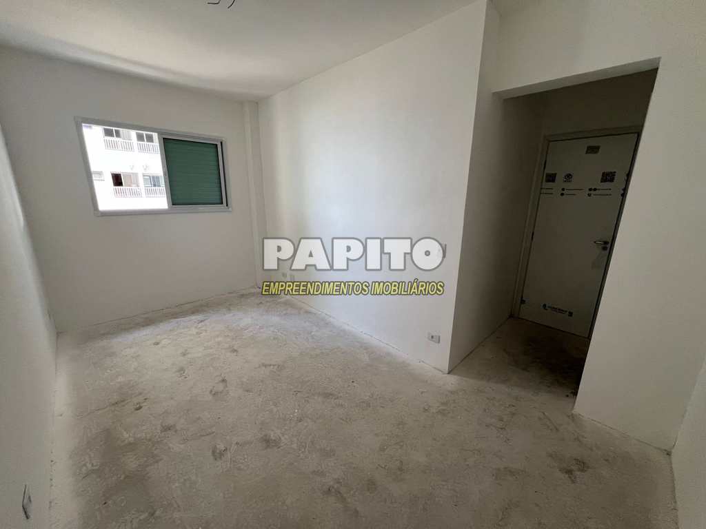 Apartamento em Praia Grande, no bairro Caiçara