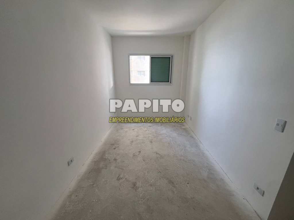 Apartamento em Praia Grande, no bairro Caiçara