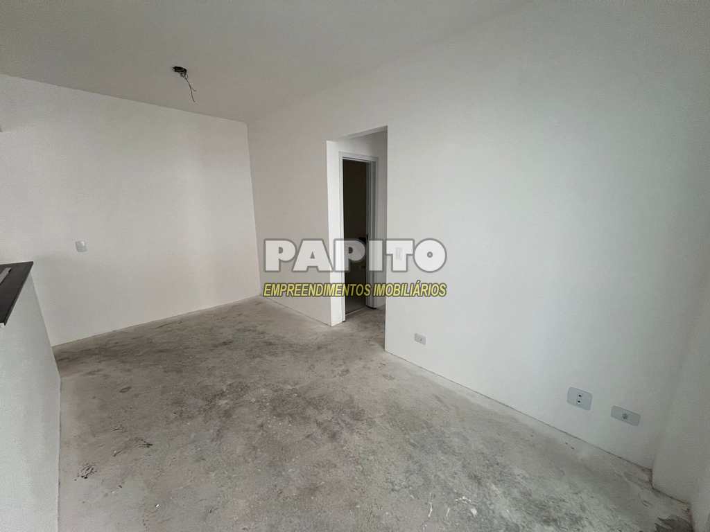 Apartamento em Praia Grande, no bairro Caiçara