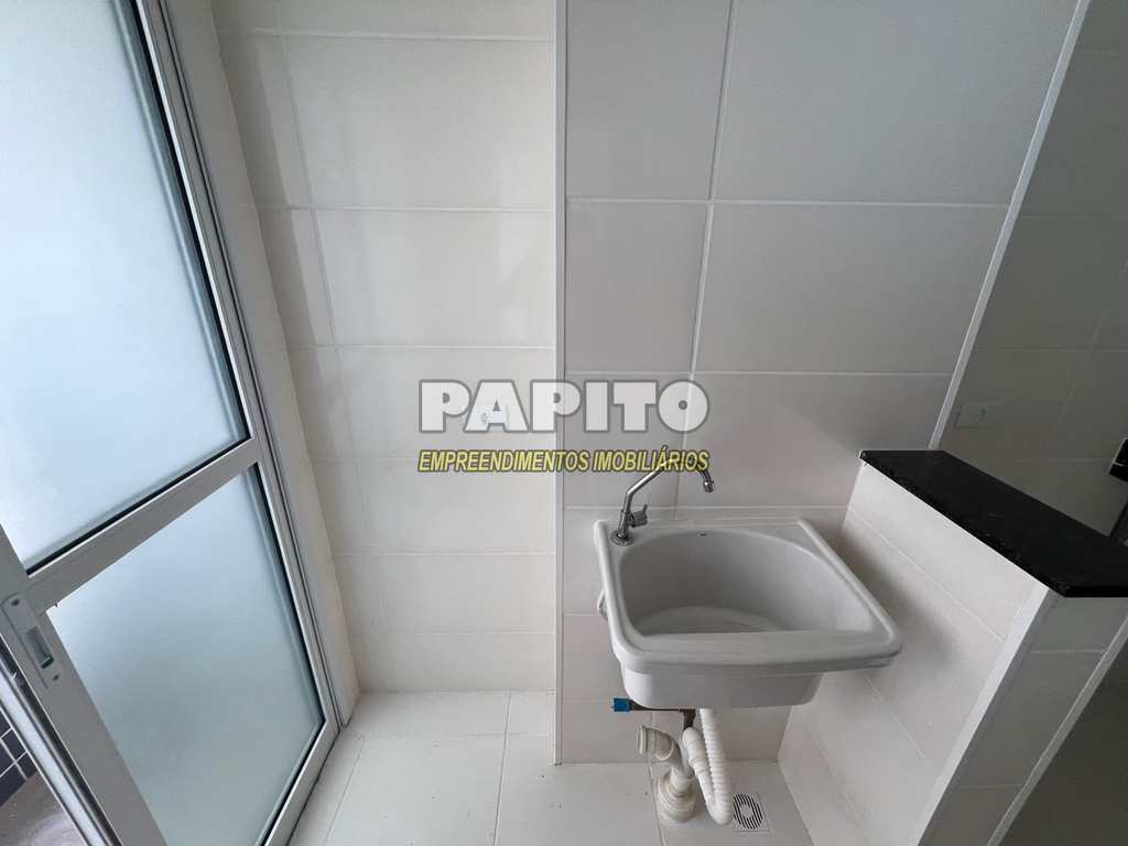 Apartamento em Praia Grande, no bairro Caiçara