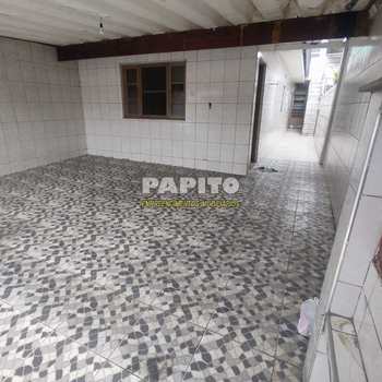 Casa em Praia Grande, bairro Mirim