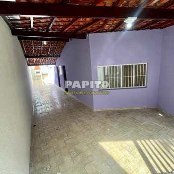 Casa em Praia Grande, bairro Mirim