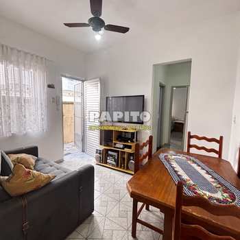 Kitnet em Praia Grande, bairro Guilhermina